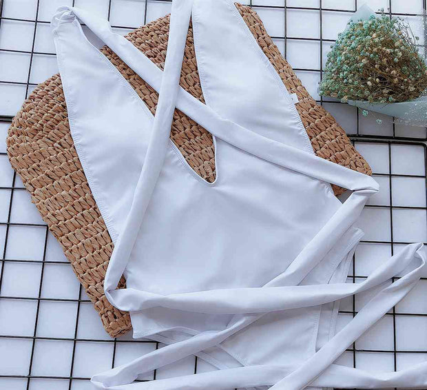 Sexy Halter Neck Deep V Tied One-Piece Swimsuit - Elegant Swimwear